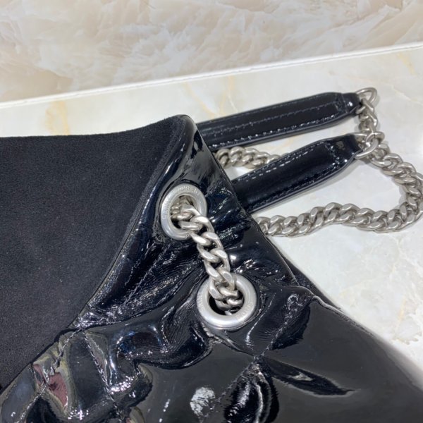 LV Pochette Metis Reverse Monogram Bagwallet M44876