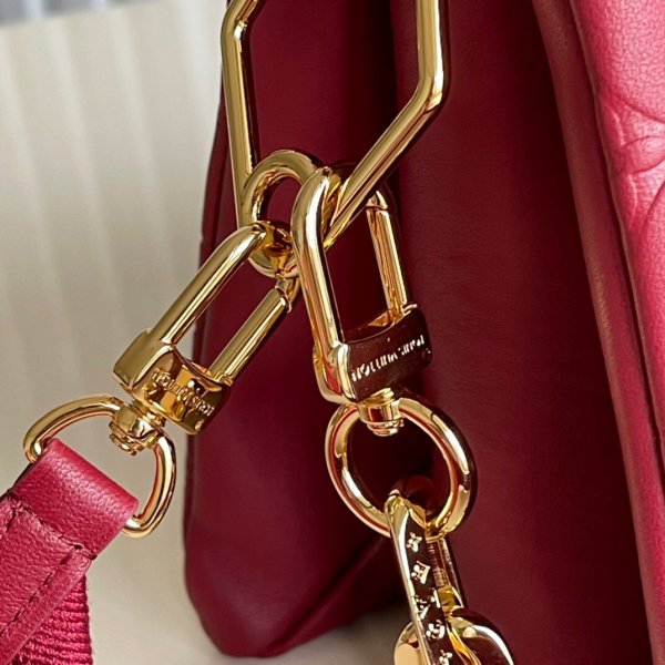 Replica Louis Vuitton LV Coussin PM M57790 Pink