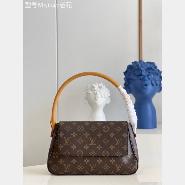Replica di zaino Louis Vuitton per uomo in vendita, falso online